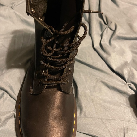 Dr Martens boots US size 11 these are new not worn. - Picture 2 of 6